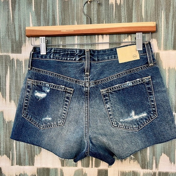 AG - Adriano Goldschmied- Bryn Ex- Boyfriend Cut Offs- 24 R
Aged -Denim - Picture 3 of 5